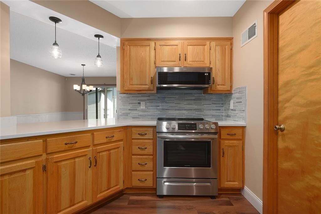 6601 N Revere Drive — photo 25