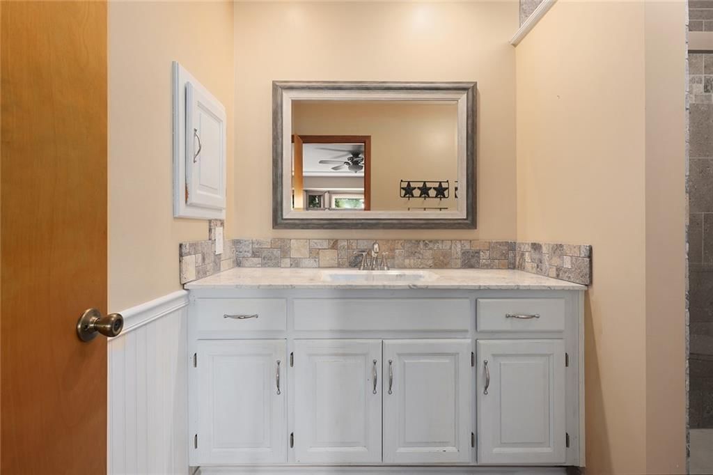 6601 N Revere Drive — photo 38