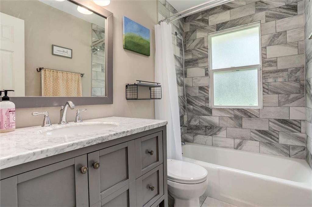10101 NW MIRROR LAKE Court — photo 13