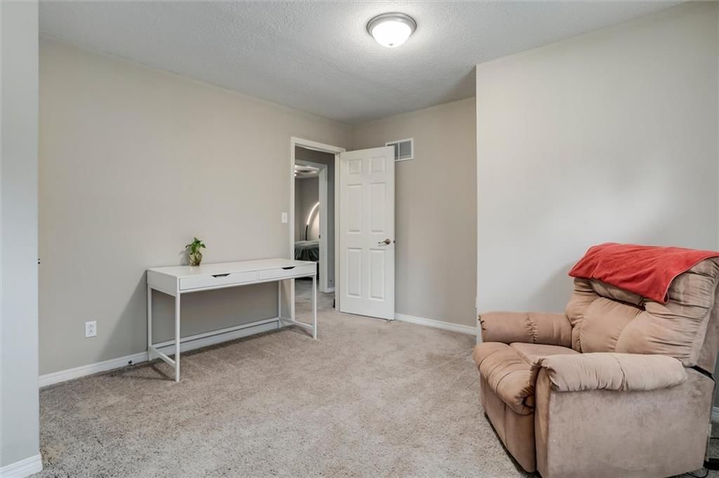 10101 NW MIRROR LAKE Court — photo 19