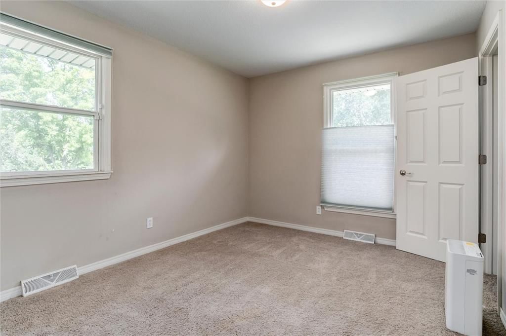 10101 NW MIRROR LAKE Court — photo 20