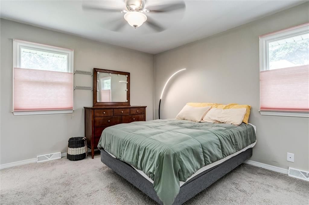 10101 NW MIRROR LAKE Court — photo 21