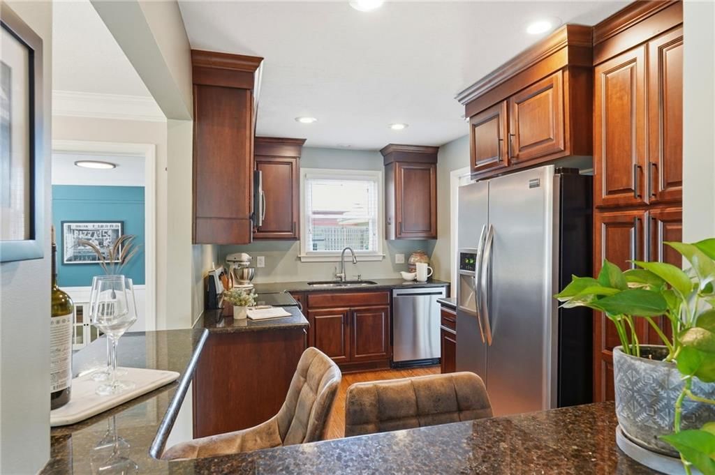 3020 W 47th Terrace — photo 11