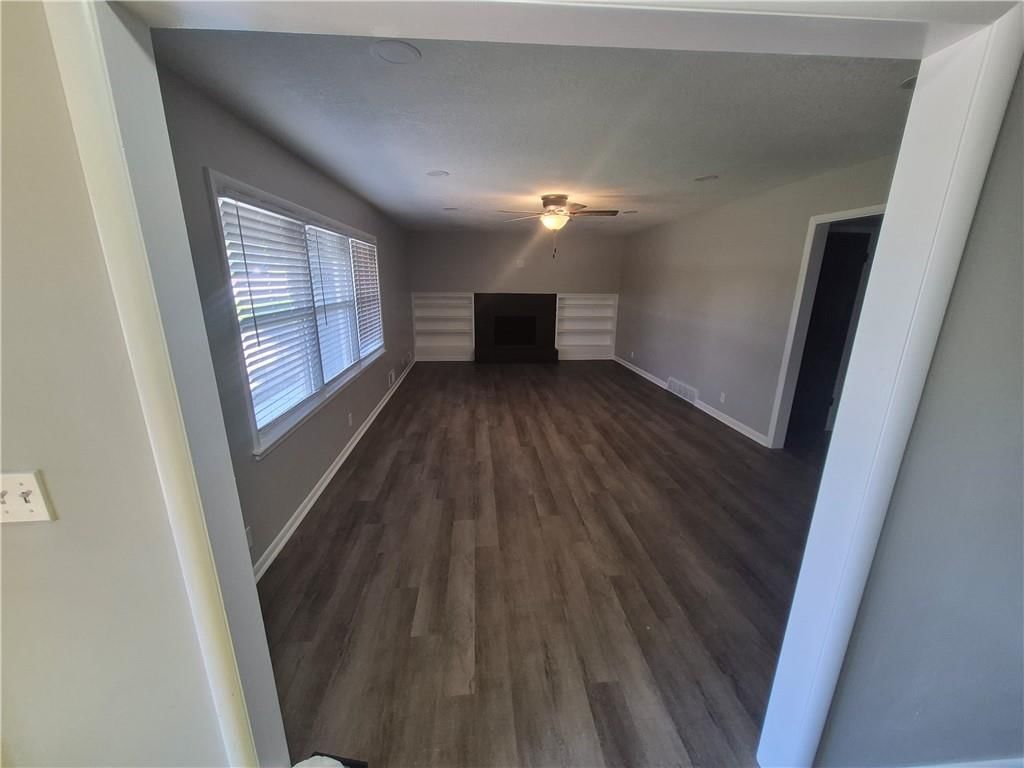7310 High Grove Road — photo 3