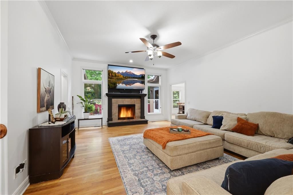 9908 N Lewis Avenue — photo 3