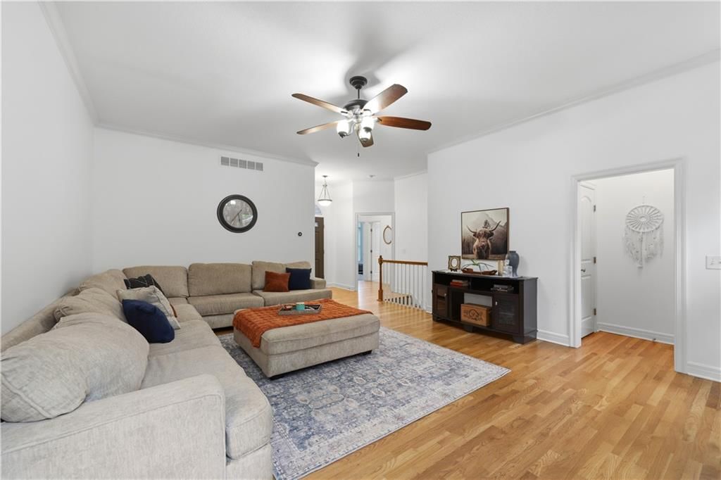 9908 N Lewis Avenue — photo 7
