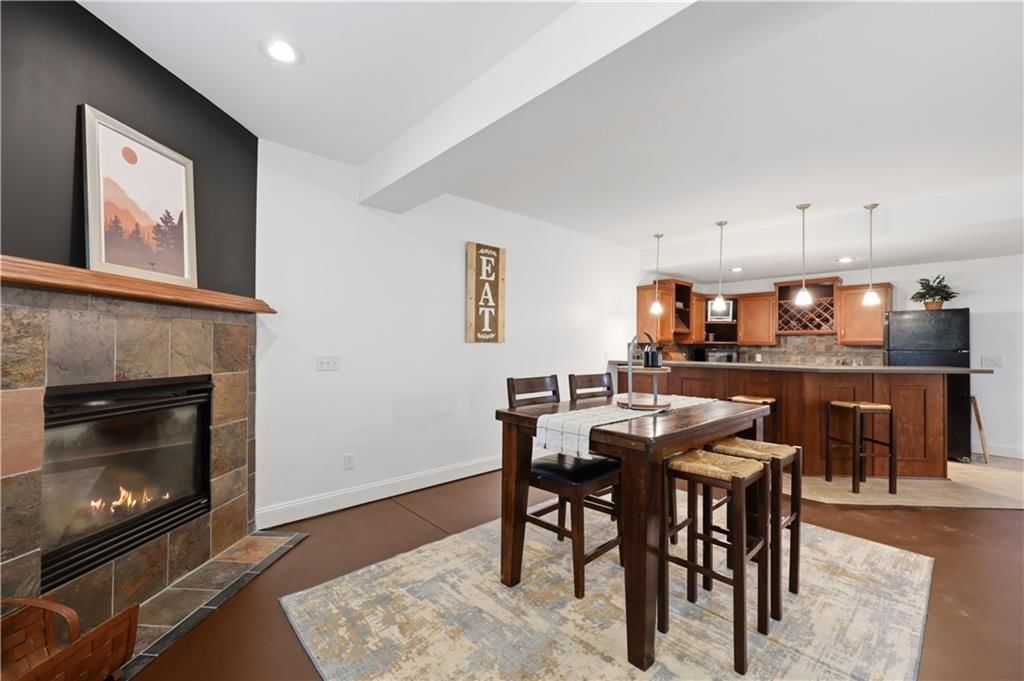 9908 N Lewis Avenue — photo 25
