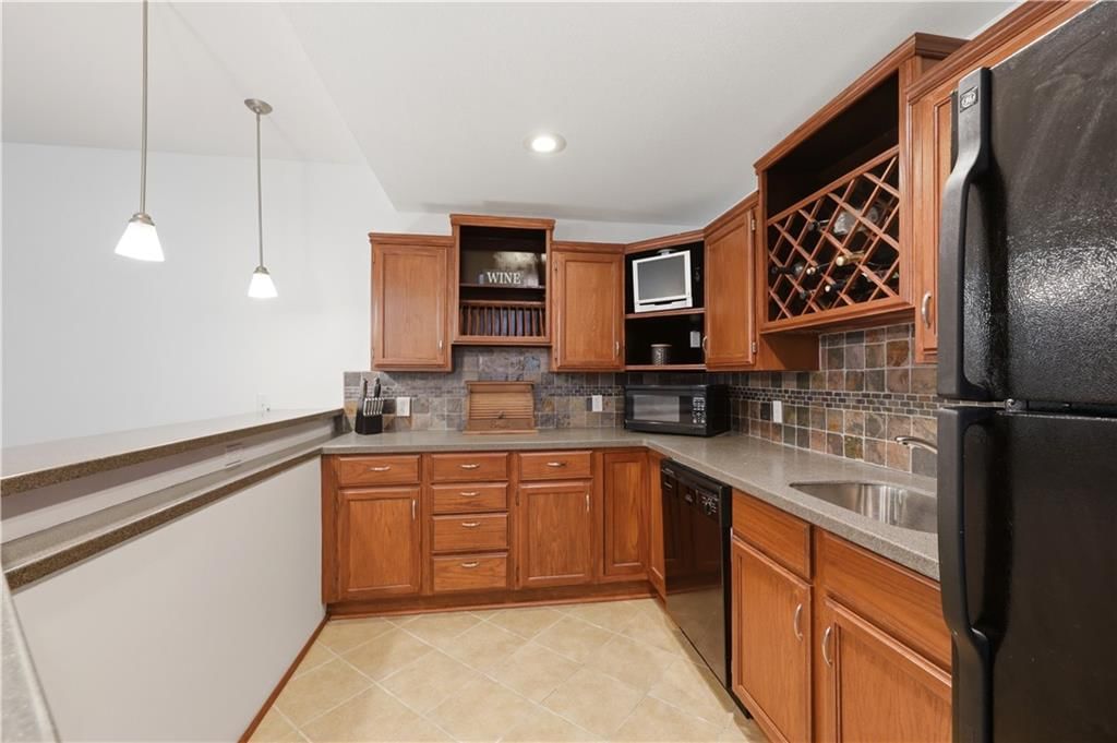 9908 N Lewis Avenue — photo 27