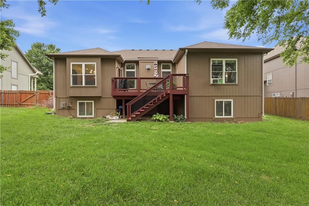 9908 N Lewis Avenue — photo 33