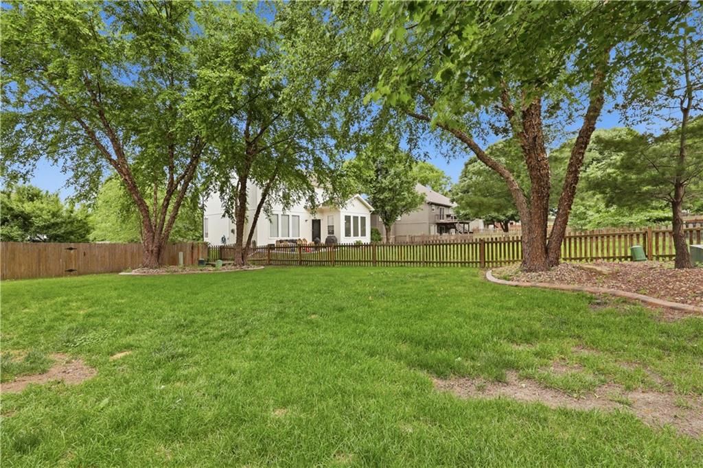 9908 N Lewis Avenue — photo 34