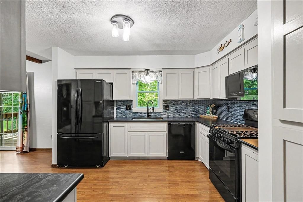 15818 Salem Road — photo 9