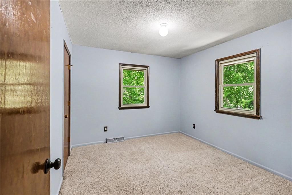 15818 Salem Road — photo 16