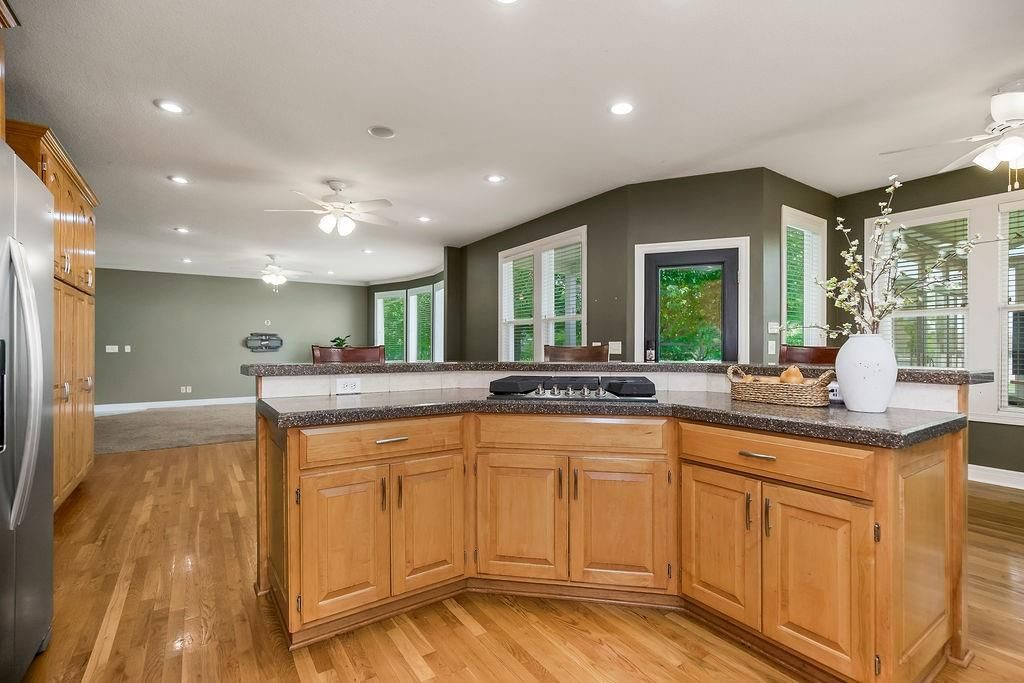 4501 NW Bittersweet Lane — photo 10