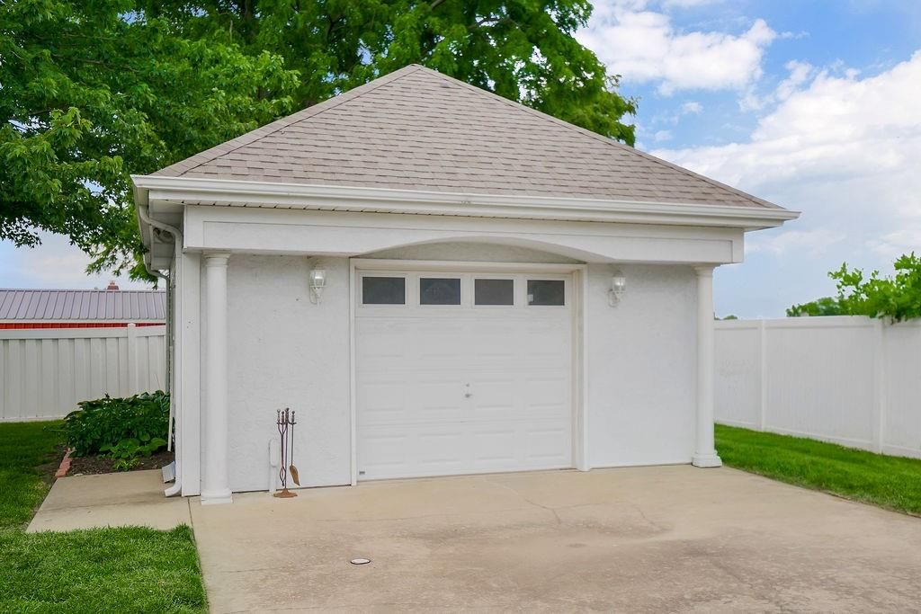 4501 NW Bittersweet Lane — photo 38
