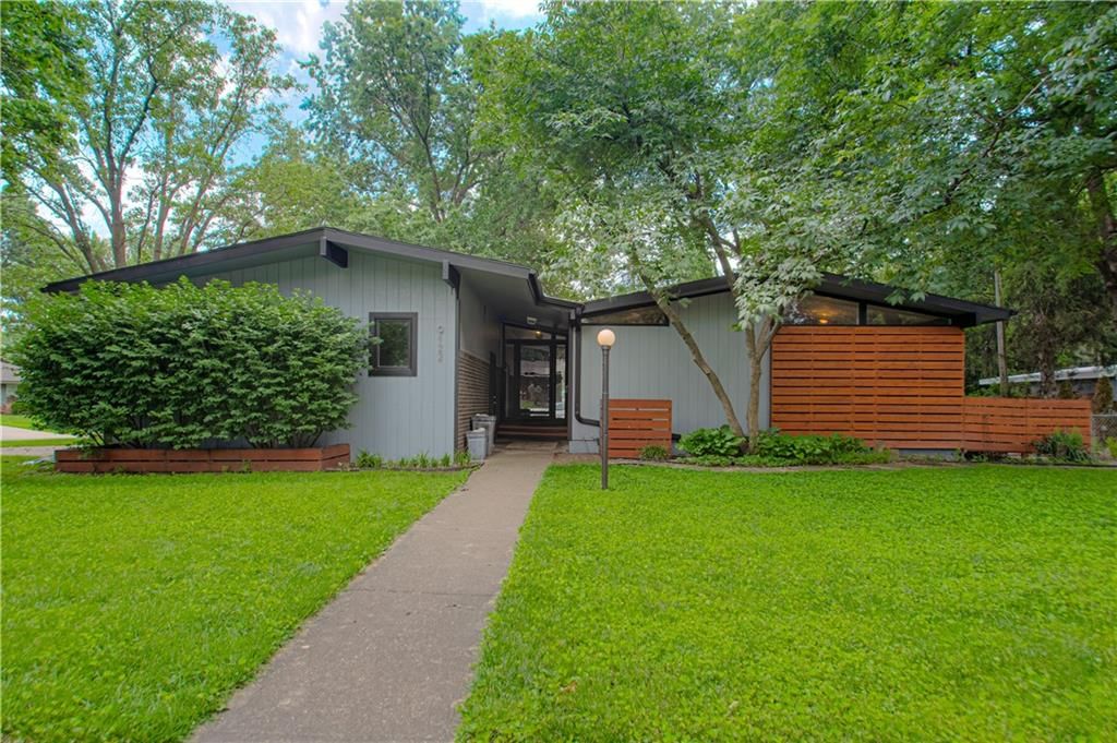 9122 Grant Lane — photo 2