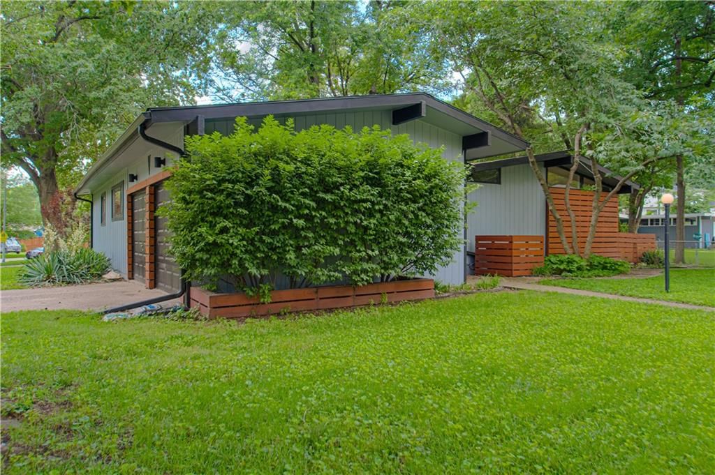 9122 Grant Lane — photo 28