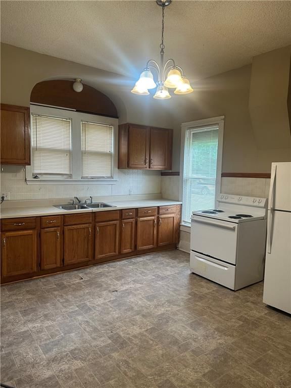 509 Grover Street — photo 24