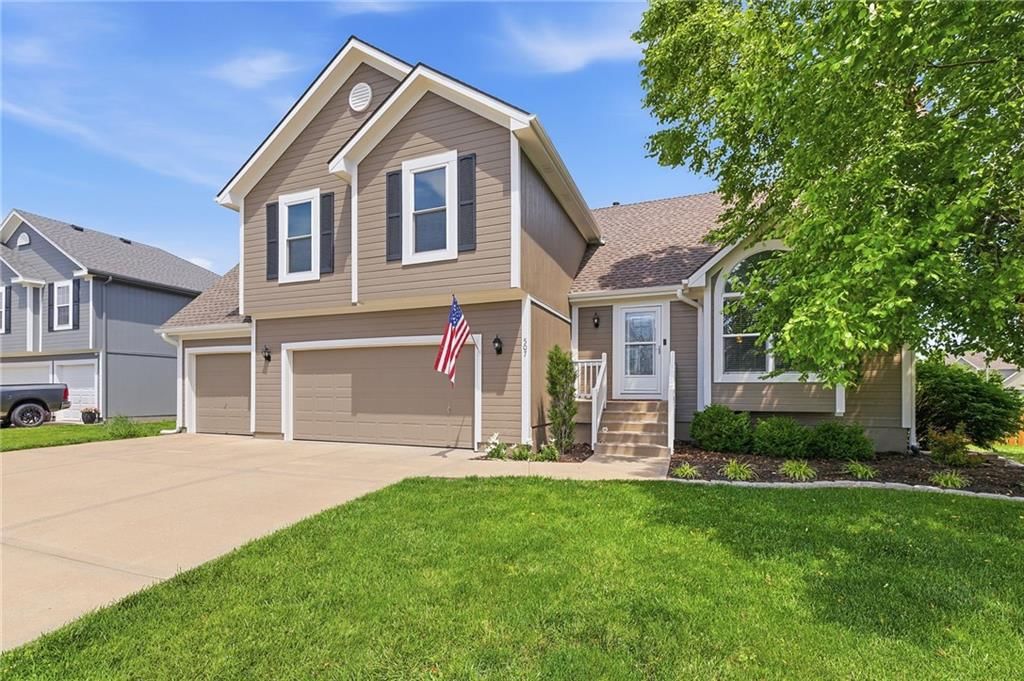 507 River Birch Road, Raymore, MO