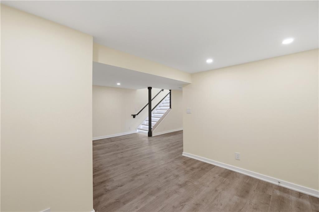 12107 Newbury Lane — photo 23