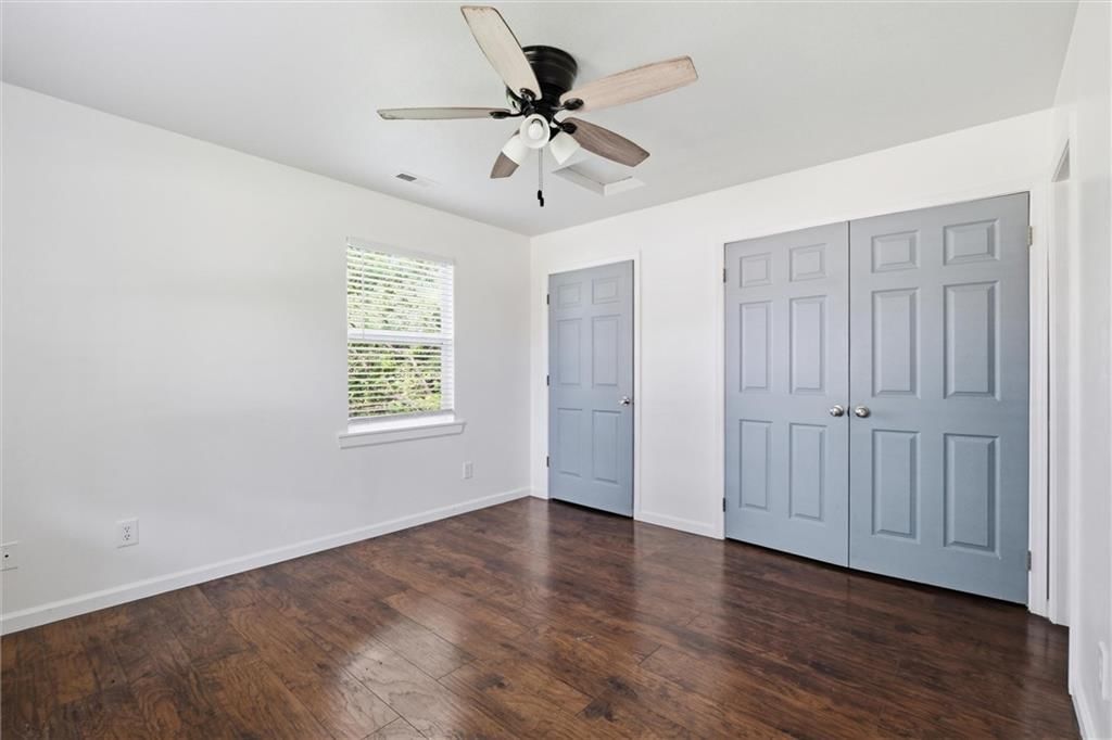 921 E 4th Street — photo 15
