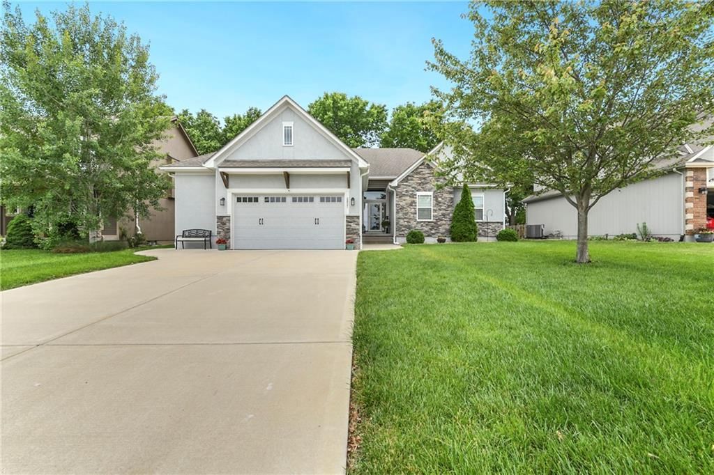 2821 SE Jennifer Drive — photo 3