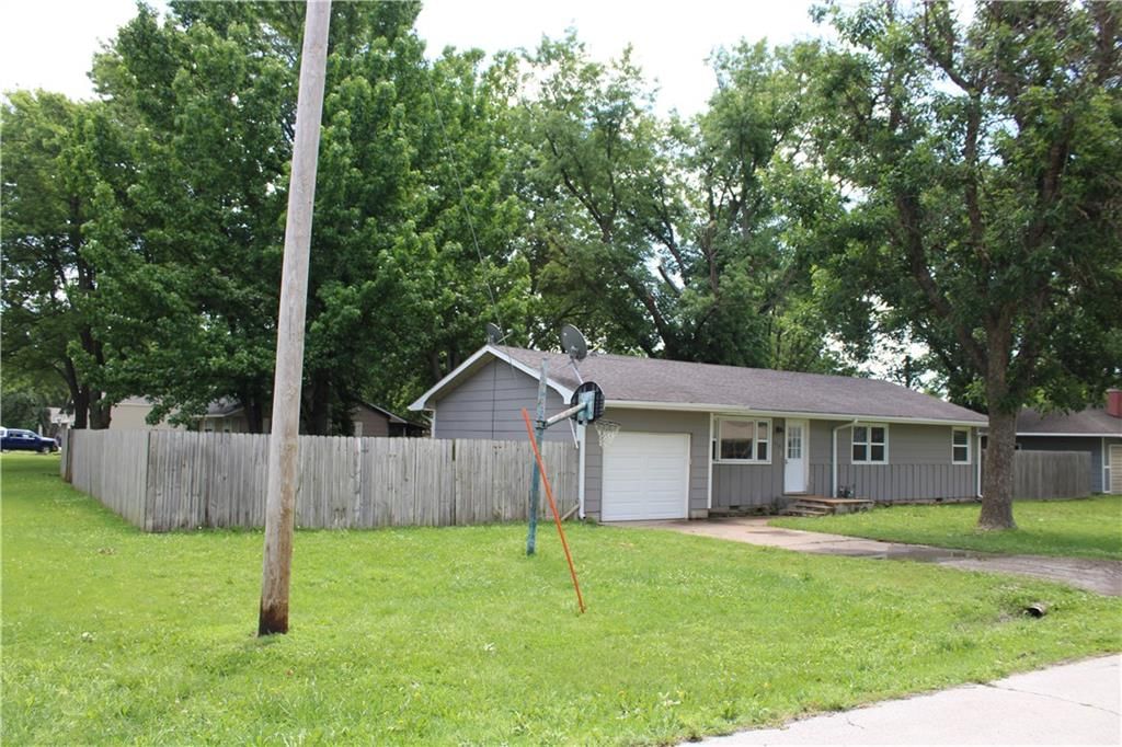 414 N Logan Street — photo 21