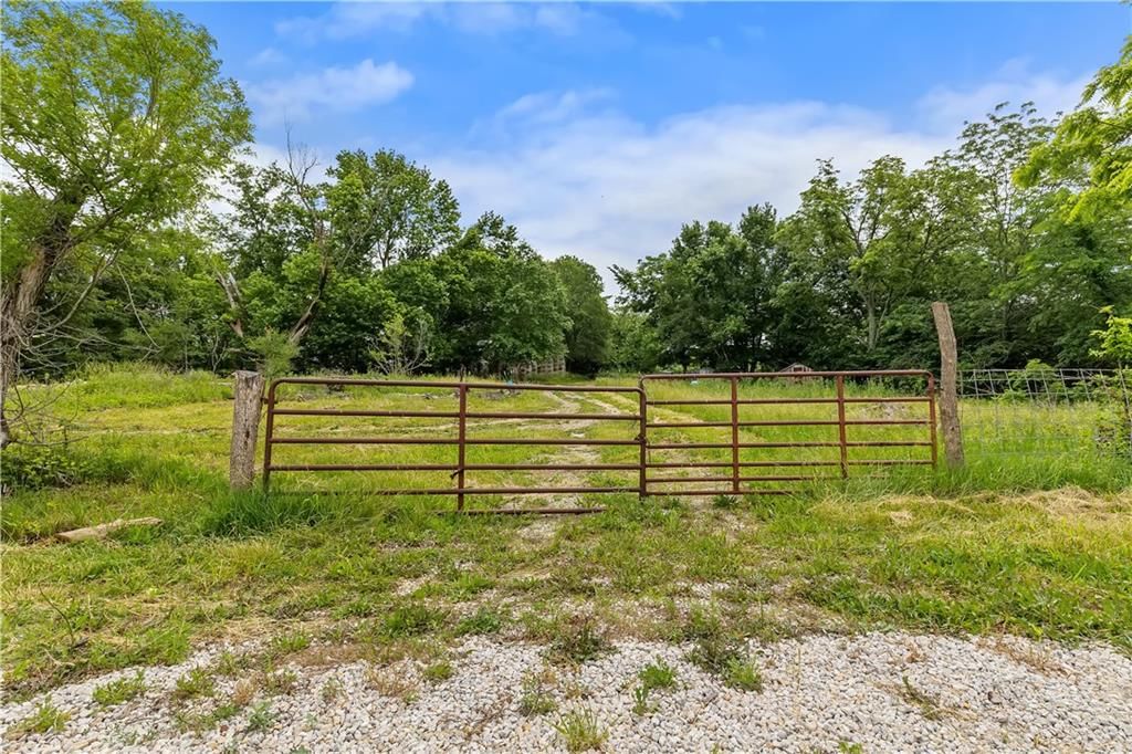 Maddux Road — photo 2