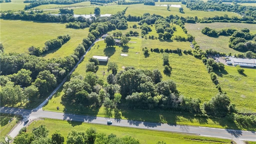 399 NE State Route 13 Highway — photo 70