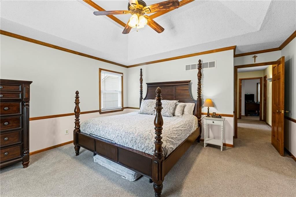 8400 Acuff Lane — photo 22