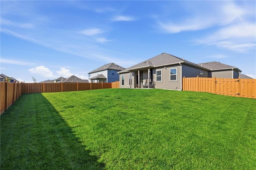 10836 N Crystal Avenue — photo 24