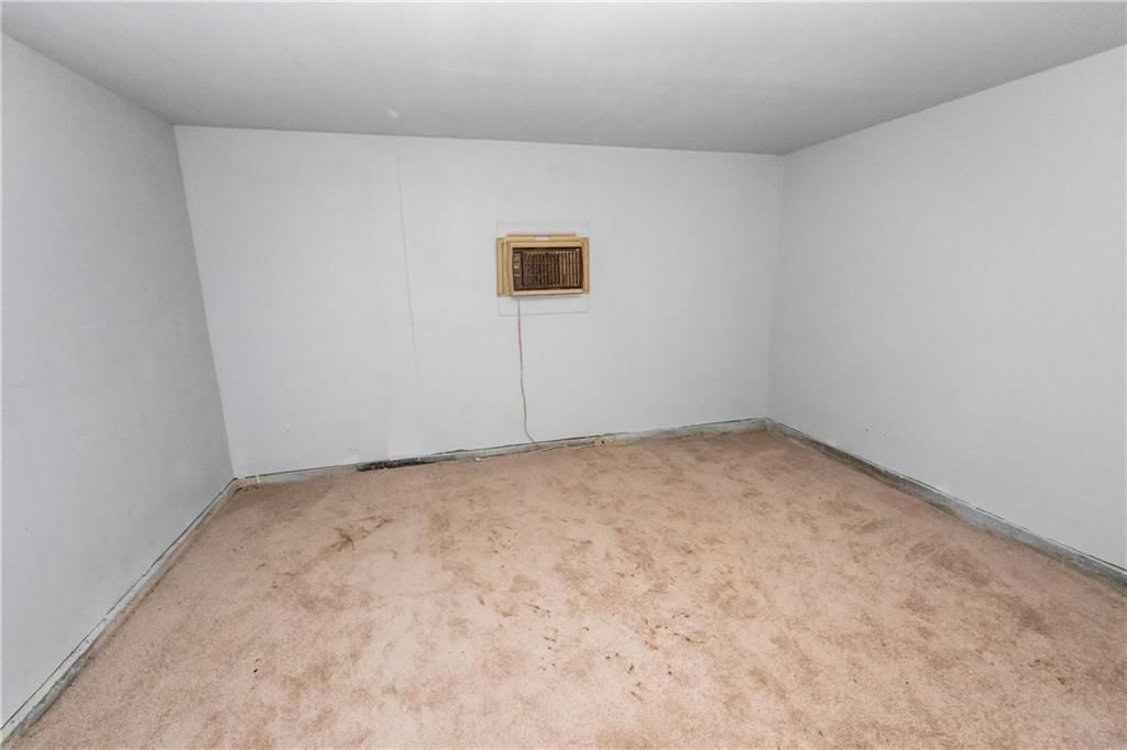 3338 E 68th Street — photo 15