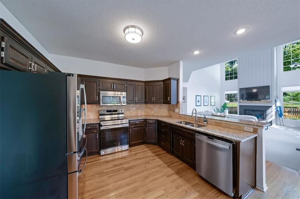 13103 Goodman Street — photo 11