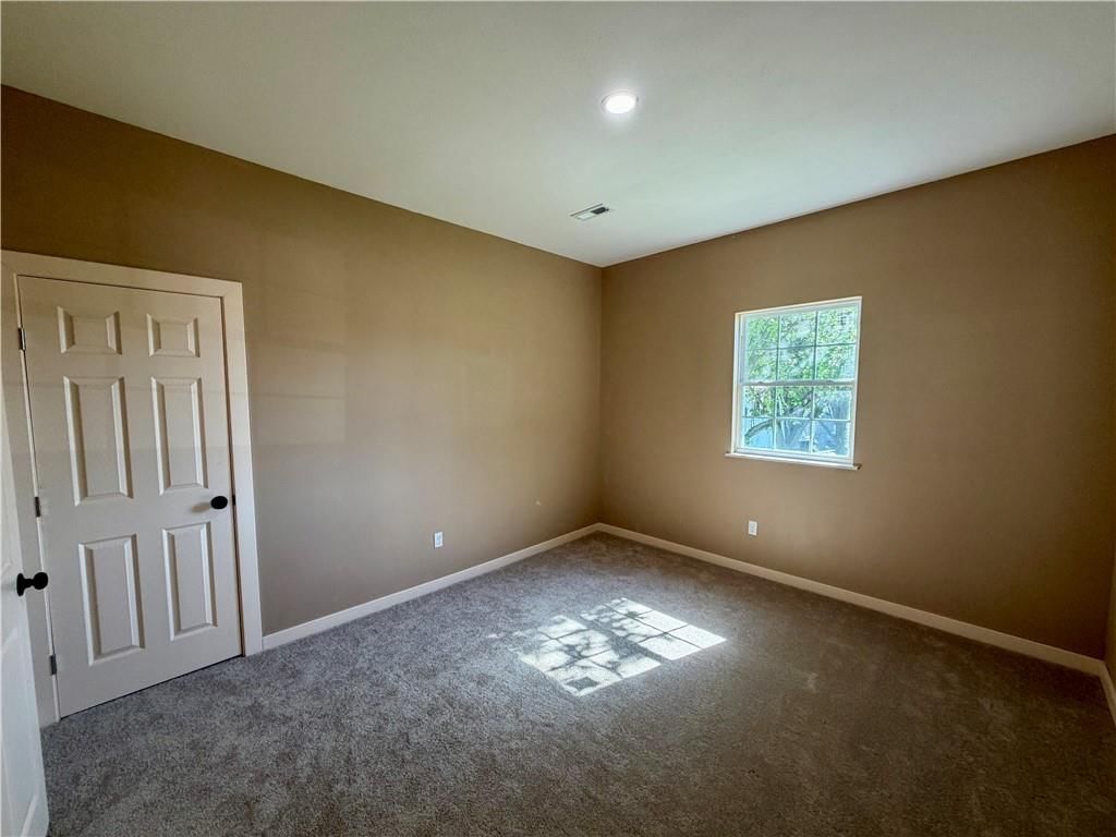 524 Parker Avenue — photo 9