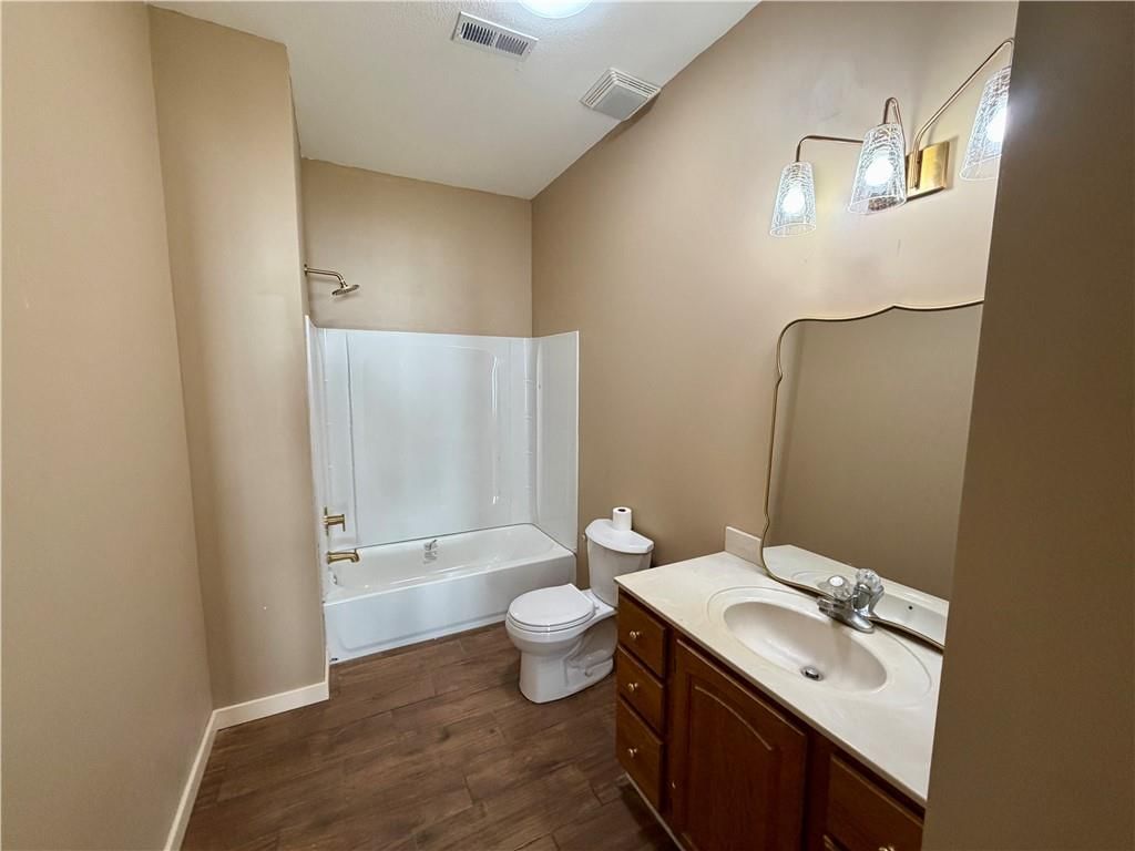 524 Parker Avenue — photo 11