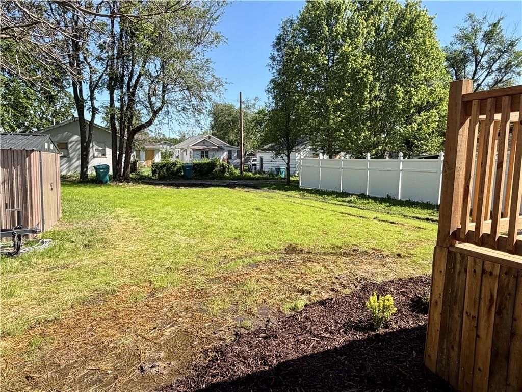 524 Parker Avenue — photo 13