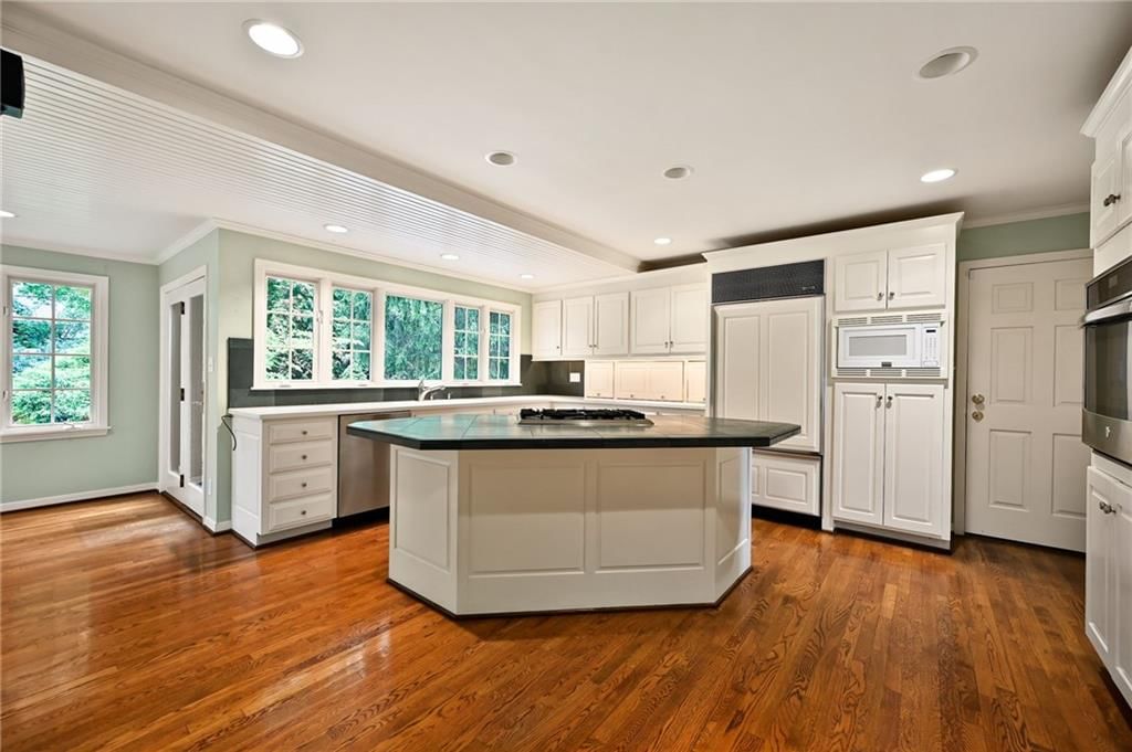 6000 Reinhardt Drive — photo 8