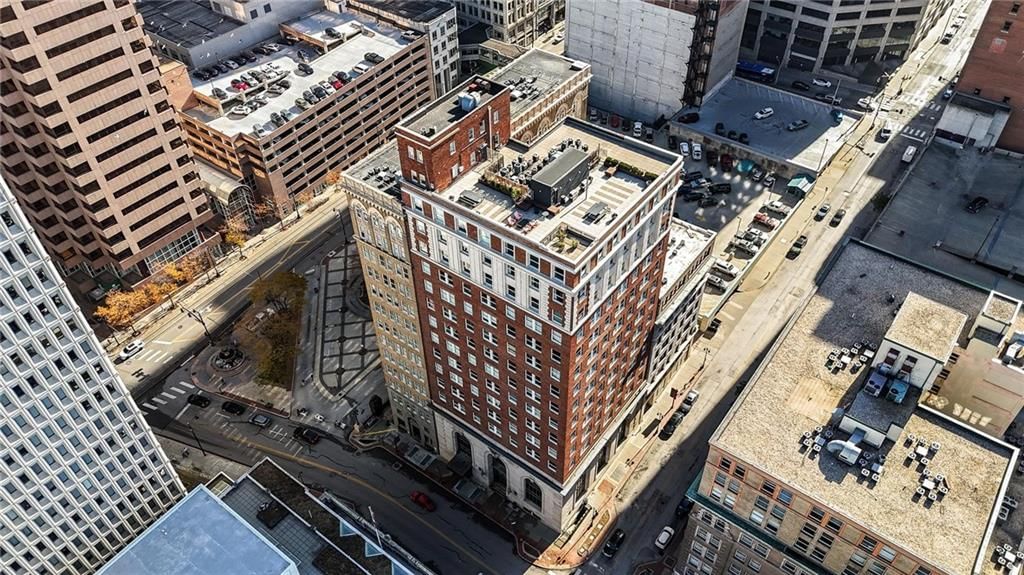 21 W 10TH Street — photo 21