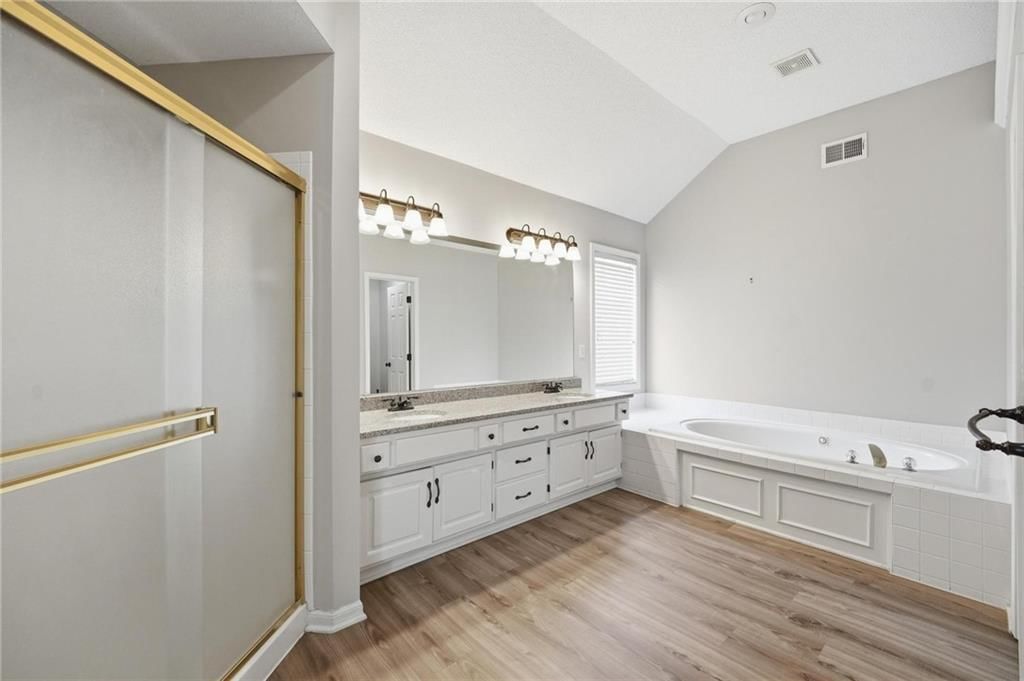 7816 W 147th Terrace — photo 37