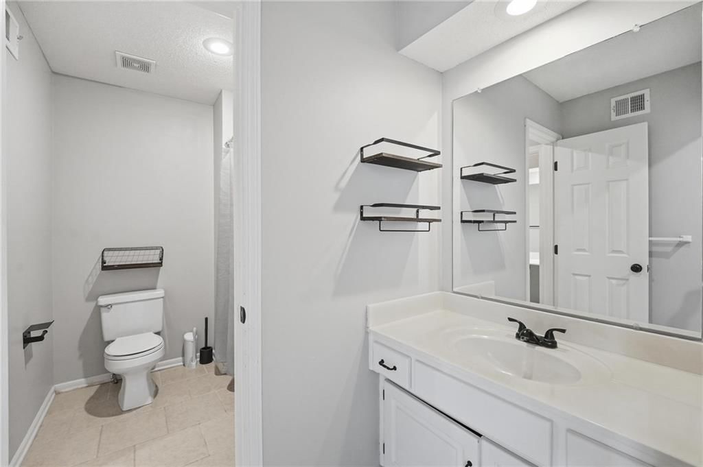 7816 W 147th Terrace — photo 49