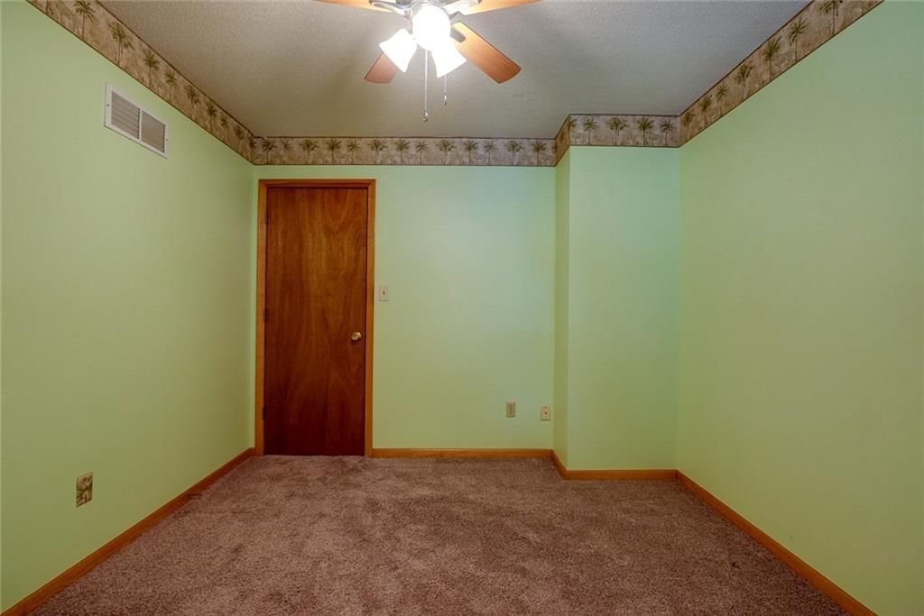 1211 N Davis Road — photo 21