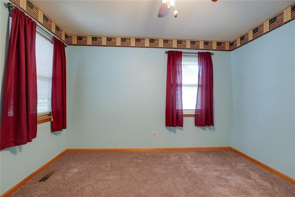 1211 N Davis Road — photo 22