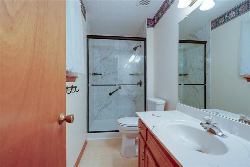 1211 N Davis Road — photo 26