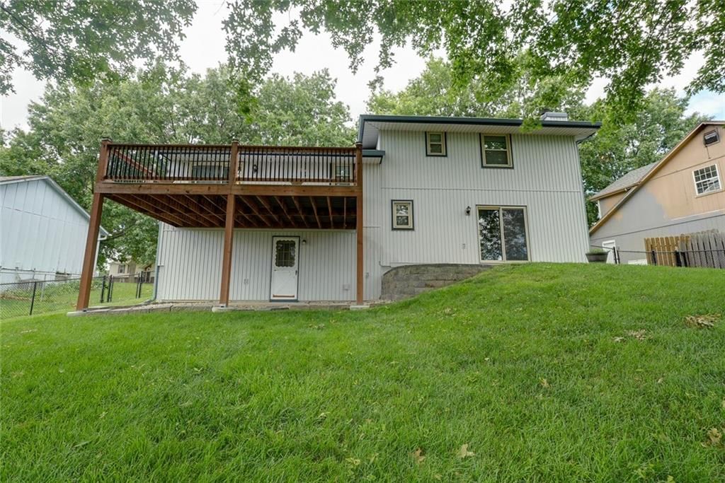 1211 N Davis Road — photo 29