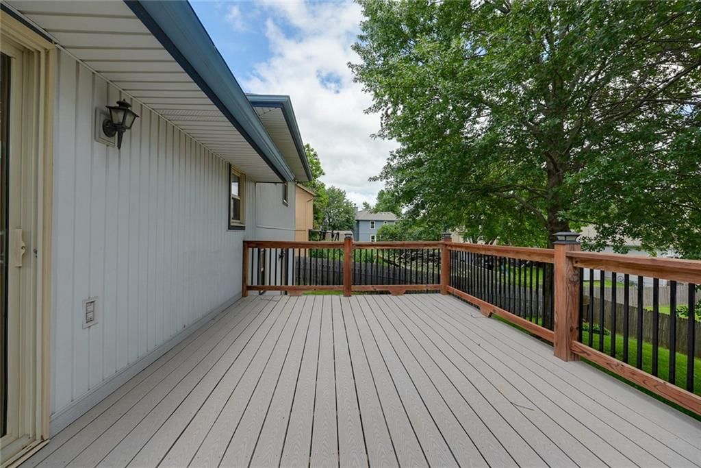 1211 N Davis Road — photo 32