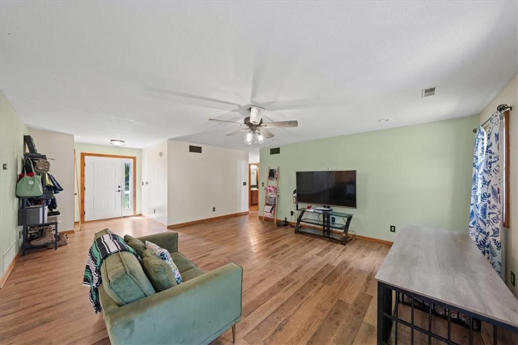 1181 S Delaware Street — photo 8