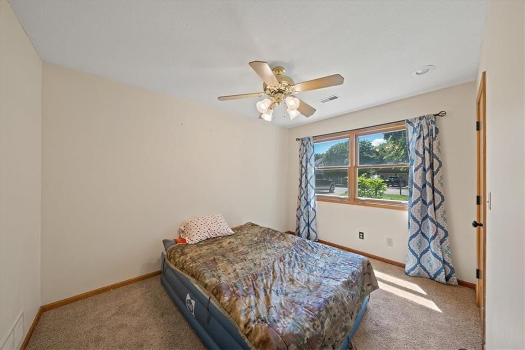 1181 S Delaware Street — photo 21