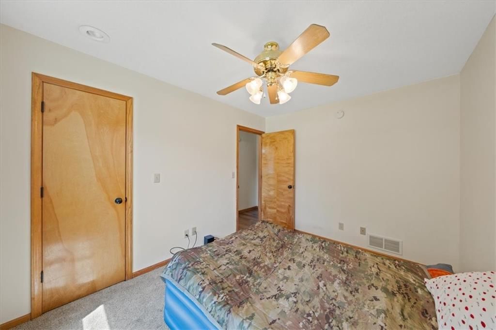 1181 S Delaware Street — photo 22