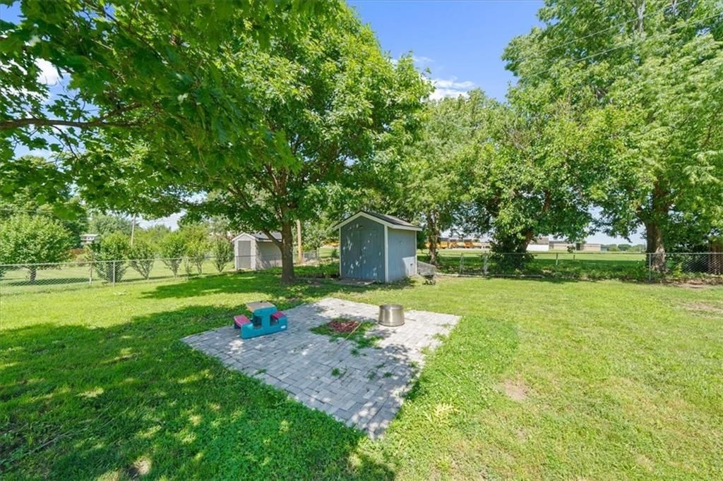 1181 S Delaware Street — photo 25