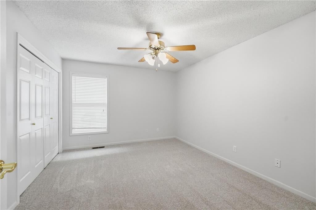 Photo 7 of 58 - 7904 N Cherry Street, Kansas City, MO 64118