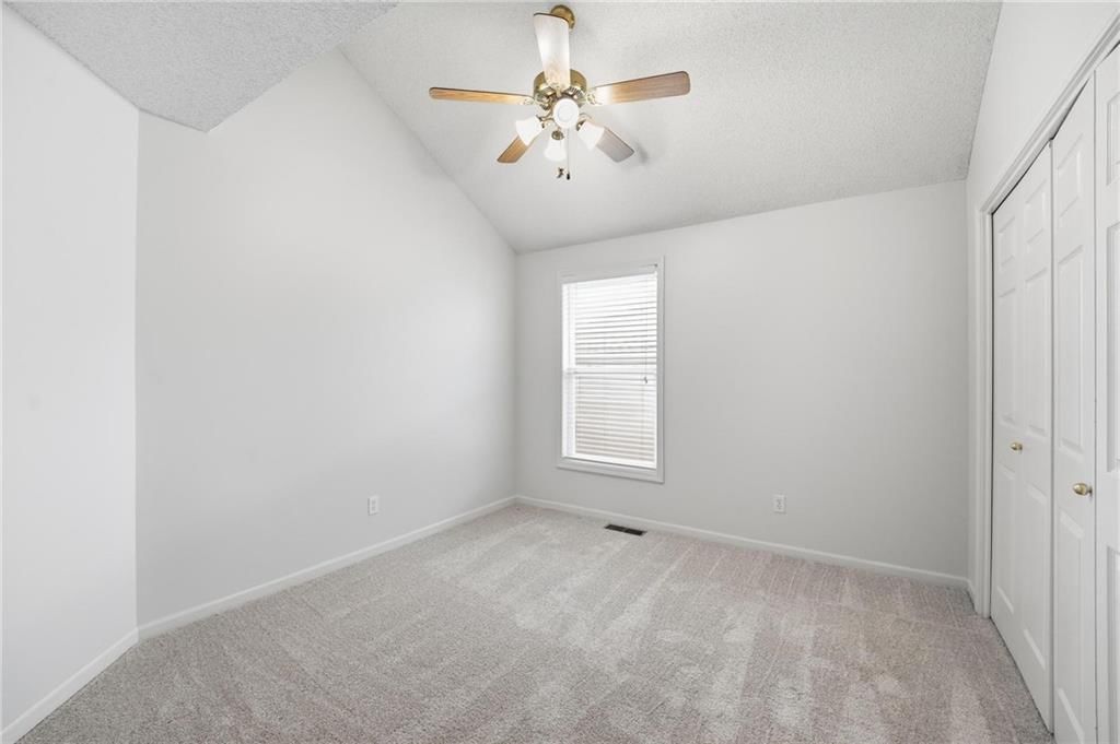 Photo 12 of 58 - 7904 N Cherry Street, Kansas City, MO 64118